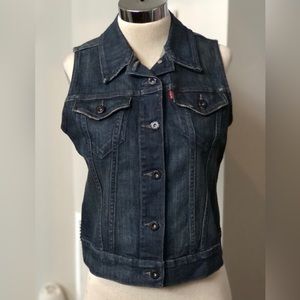 Levi’s Dark-wash Denim Vest